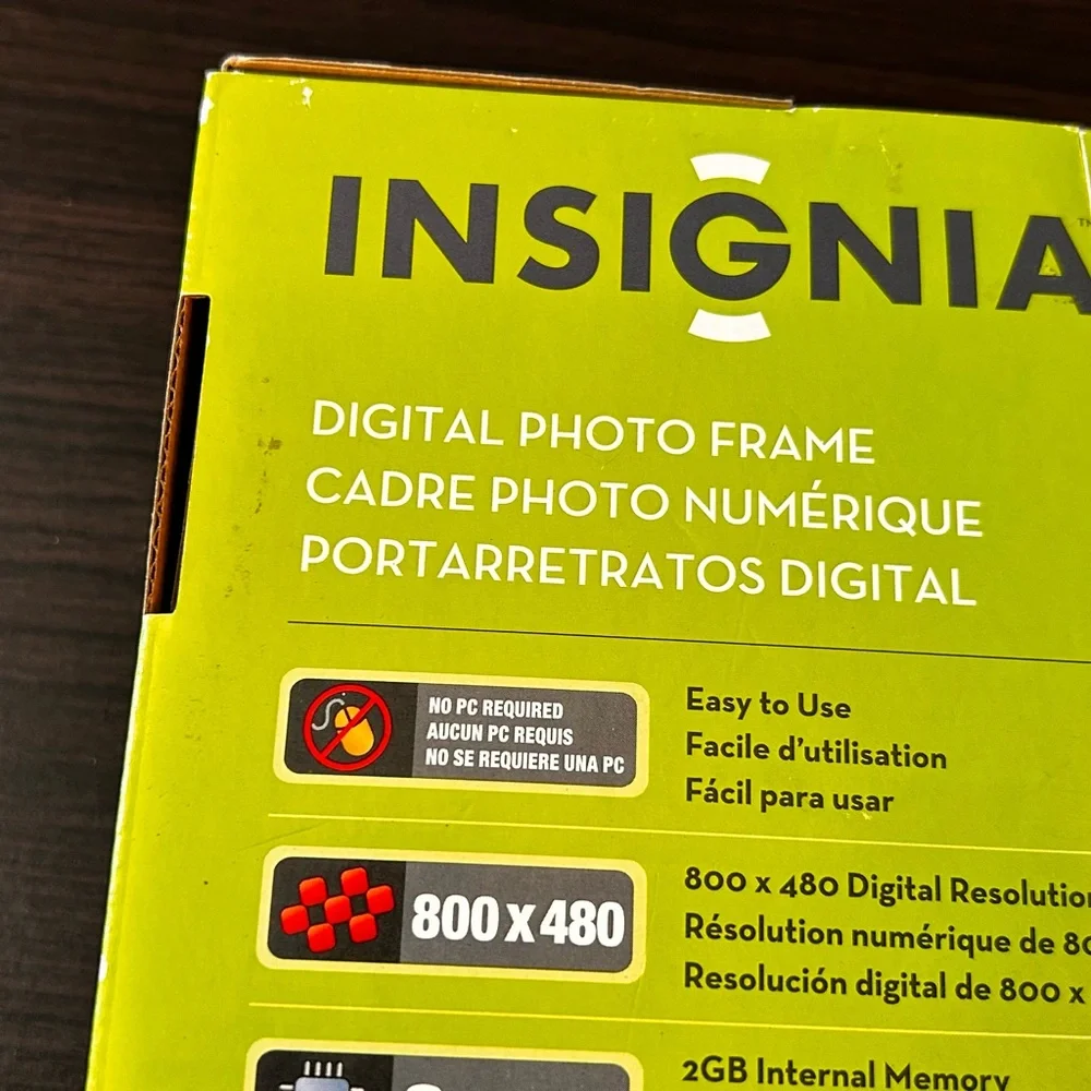 Insignia Black Digital Photo Frame